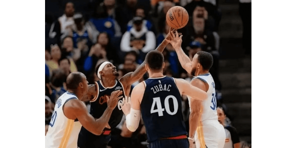 Les Clippers ont battu les Warriors de justesse lors de leur dernier match de présaison grâce à leur profondeur d'effectif Les Clippers ont battu les Warriors de justesse lors de leur dernier match de présaison grâce à leur profondeur d'effectif