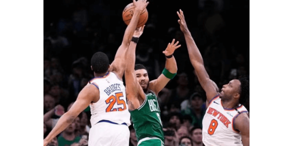 Les Knicks ont renversé les Celtics lors de deux matchs consécutifs et sont entrés dans l'histoire Les Knicks ont renversé les Celtics lors de deux matchs consécutifs et sont entrés dans l'histoire