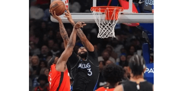 Les Mavericks ont créé la surprise en s'imposant face aux Rockets 122-109 à domicile Les Mavericks ont créé la surprise en s'imposant face aux Rockets 122-109 à domicile