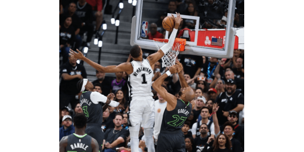 L'attaque éclair des Spurs écrase les Timberwolves de 38 points L'attaque éclair des Spurs écrase les Timberwolves de 38 points