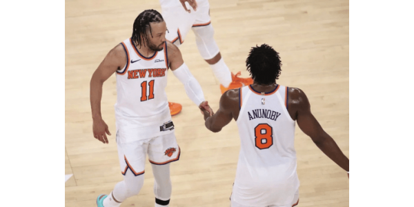 Les Knicks mènent 2-0 face aux Cavaliers, les obligeant à remporter ce match décisif Les Knicks mènent 2-0 face aux Cavaliers, les obligeant à remporter ce match décisif