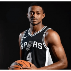 Les Spurs échouent en finale, mais la nouvelle saison est pleine de promesses Les Spurs échouent en finale, mais la nouvelle saison est pleine de promesses