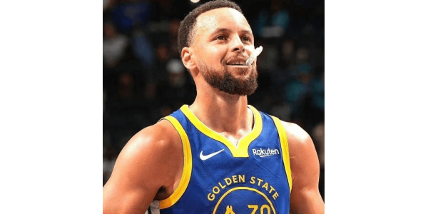 Stephen Curry réaffirme son attachement aux Warriors