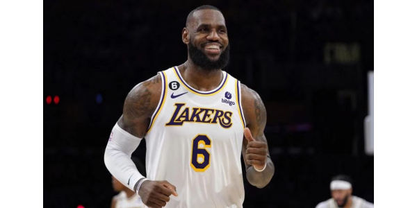 LeBron James en tête des ventes de maillots LeBron James en tête des ventes de maillots