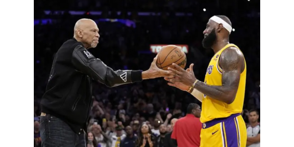 Meilleur buteur de l'histoire de la NBA - LeBron James Meilleur buteur de l'histoire de la NBA - LeBron James