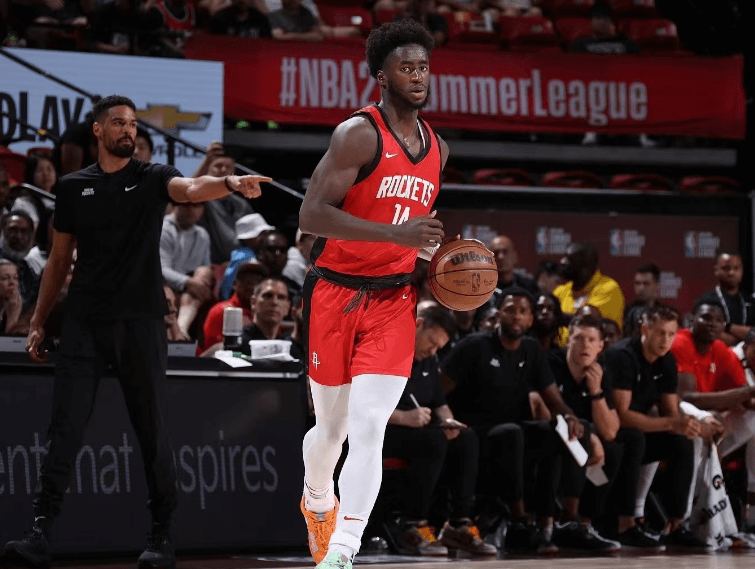 AJ Griffin, star du basket de 21 ans, envisage de prendre sa retraite