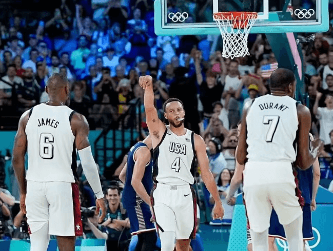 Quatre superstars mènent l'équipe américaine de basket-ball masculin en finale olympique