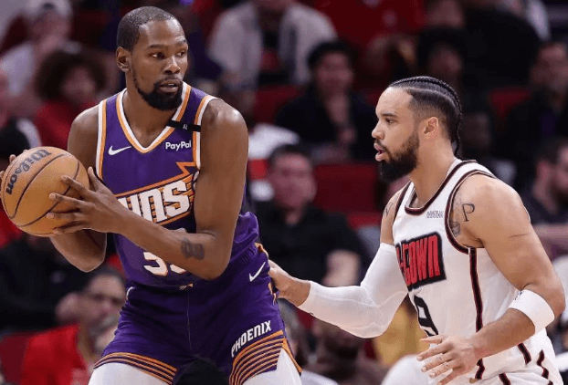 Durant atteint les 30 000 points, le dilemme des Suns s'aggrave