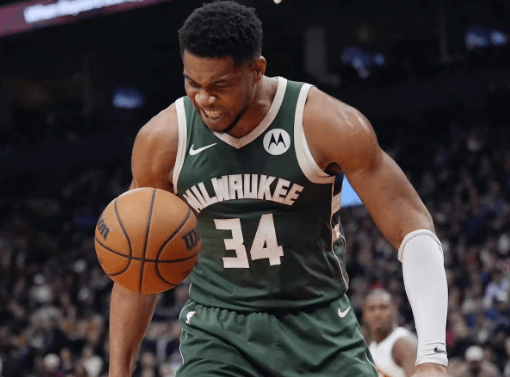 Giannis Antetokounmpo franchit la barre des 21 000 points