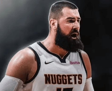 Changement soudain du plan de renforcement du pivot des Nuggets