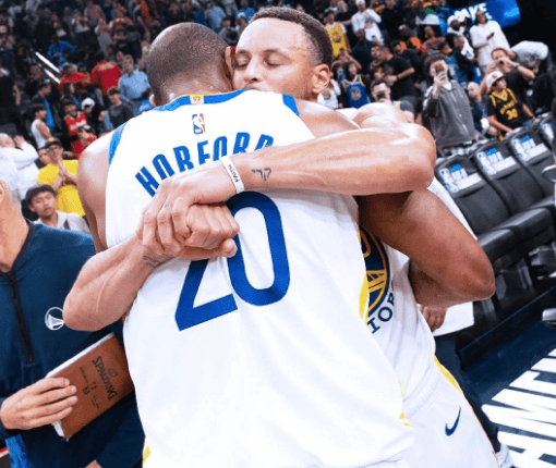 Les Warriors signent une remontée spectaculaire, la saison des Clippers s'achève prématurément