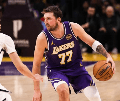 Luka Doncic franchit la barre des 15 000 points et relance la course au titre de MVP