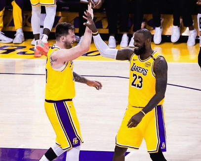 Un changement subtil dans le rôle moteur des Lakers