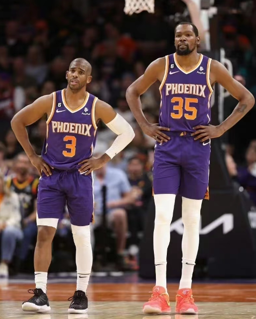 Durant revient, les Suns battent les Timberwolves 107-100