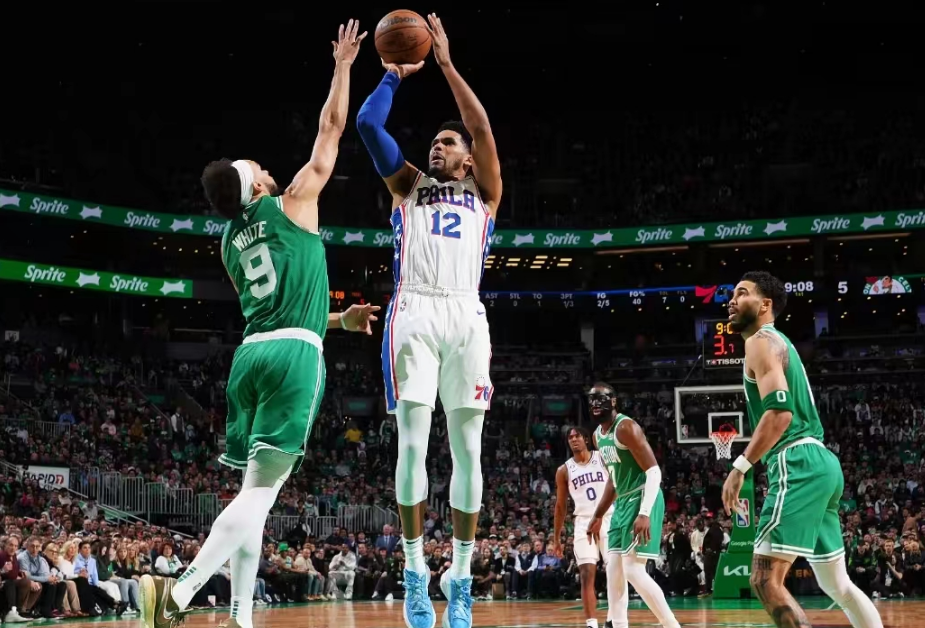 Les 76ers perdent contre les Celtics 87-121