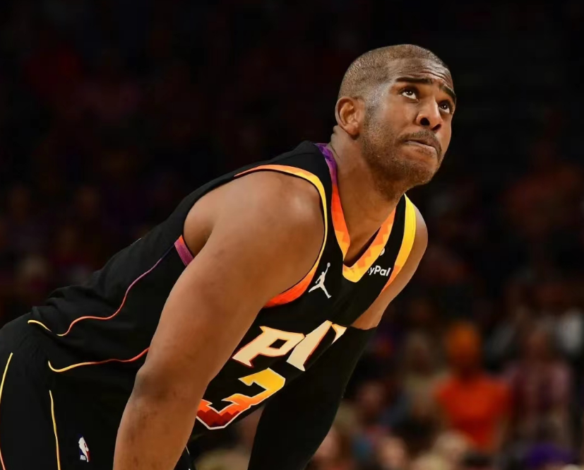 Paul a été coupé par les Suns !